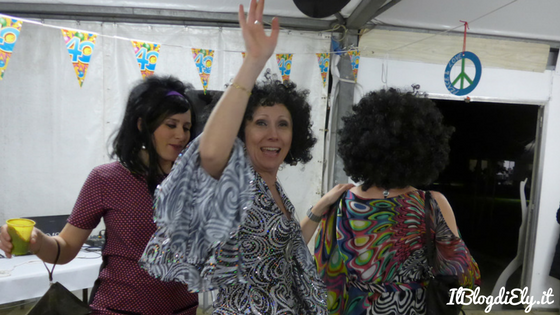 consigli organizzare festa anni 70 divertimento
